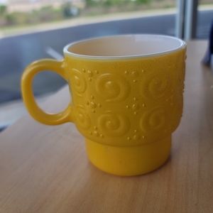 Hazel Atlas Hazelware Fired-On Yellow Milk Glass Mug Embossed Scroll Dots Lrg